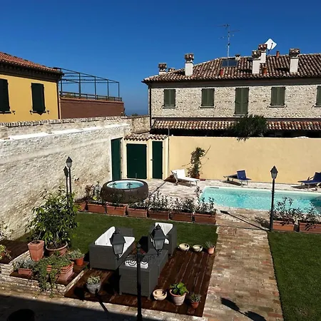 House In A Village With Swimming Pool * Пезаро