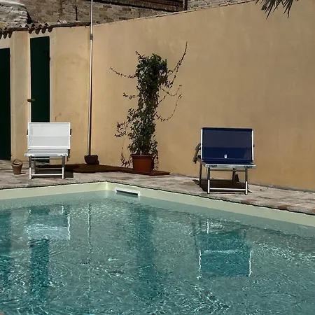 House In A Village With Swimming Pool Nyaraló